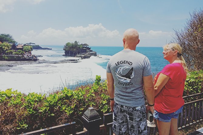 Tanah Lot and Uluwatu Temple - Stunning Ocean View with Sunset - Uluwatu’s cliffs, temple, and monkeys