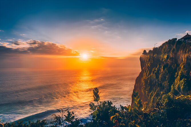 Tanah Lot and Uluwatu Temple Tour - Bali Full Day Sightseeing Tours - Taman Ayun: a calm opening in Mengwi