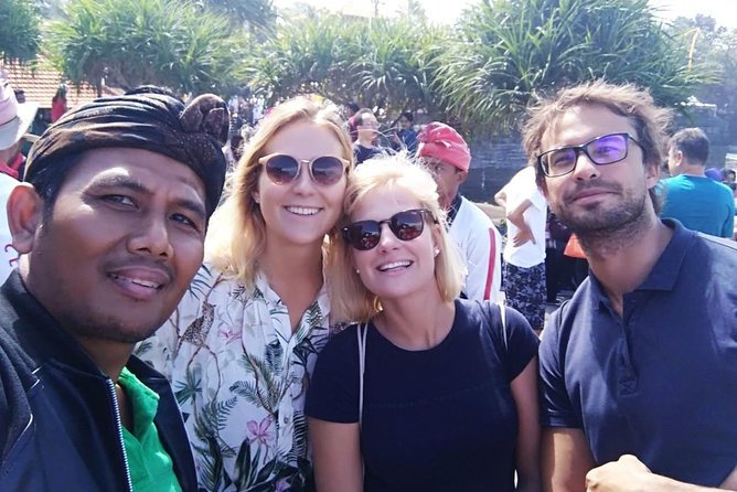 Tanah Lot Bali Temple Sunset Small Group Tour – Half Day - Booking, cancellation, and practical details