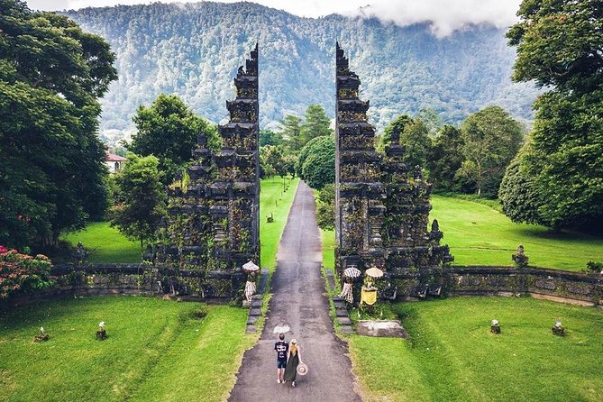 Tanah Lot - Jatiluwih (UNESCO) - Bedugul and Ulun Danu Temple Tour - Wanagiri Hidden Hills and the final photo session