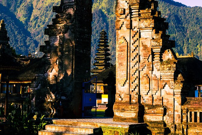 Tanah Lot - Jatiluwih (UNESCO) - Beratan lake -Hidden hill (Wanagiri)-FREE WI-FI - Who will enjoy this route most