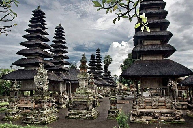 Tanah Lot Sunset and Monkey Forest Tour. - Tanah Lot earns the final two hours