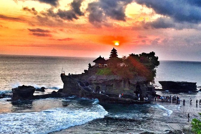 Tanah Lot Sunset and Monkey Forest Tour. - Taman Ayun Temple brings royal history first