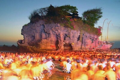 Tanah Lot Sunset Tour with Kecak Show and Dinner