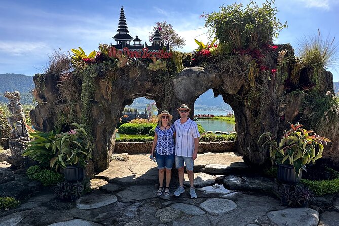 Tanah Lot Tour & North Bali Tour : All-Inclusive Best Experience - Ulun Danu Beratan beside Lake Bratan