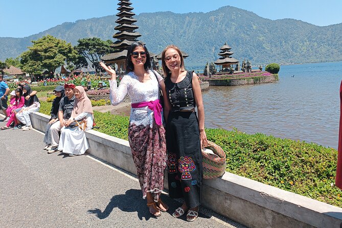 The Best Highlight Ubud Tour - The Sacred Monkey Forest requires attention