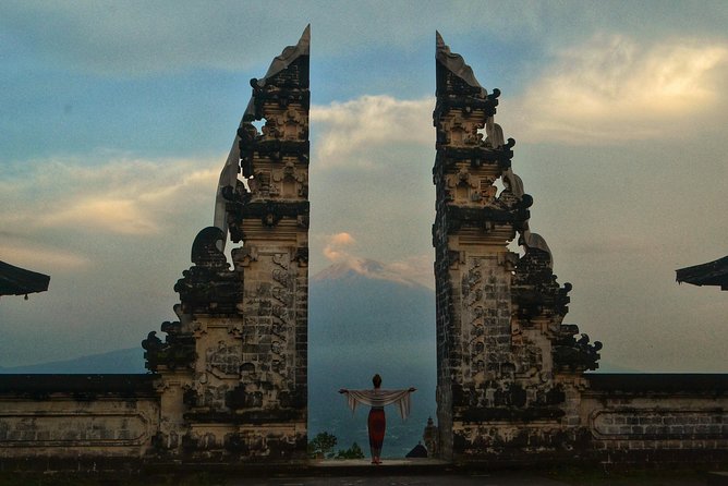 The Gates of Heaven Lempuyang Tours All Inclusive - A coastal snorkeling stop with an unclear schedule