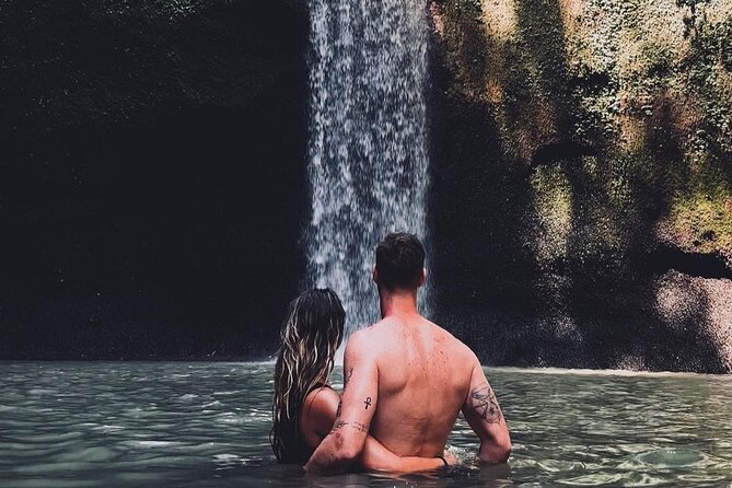 Tirta Empul temple, Jungle Swing and Waterfalls - Private Tour - Lunch: a simple break you must budget for