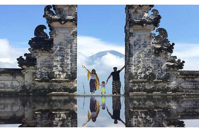 Tour Gate of Heaven at Lempuyang Temple - Blue Lagoon Snorkeling with lunch - Waiting for the Gate of Heaven Photograph