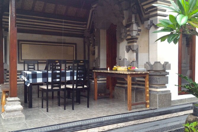Traditional Balinese Home Dining Experience in Ubud with Putu - Dessert finishes the meal