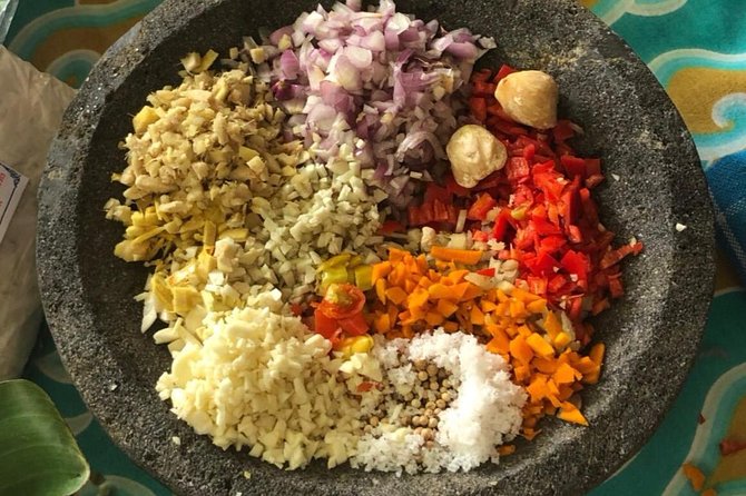 Traditional Tempeh Making & Cooking Balinese Cuisine - The garden meal and local setting