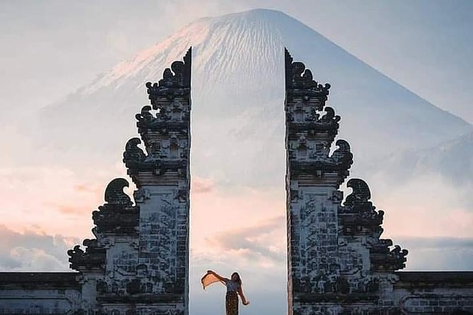 Tukad Cepung Besakih Lempuyang Temple Best of East Bali Tour - Tukad Cepung Waterfall and its cave setting