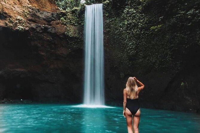 Ubud Day Tour : Waterfall, Temple and Local Night Market Tour - Tibumana Waterfall: a cool start in the countryside