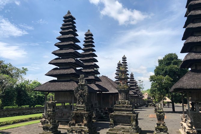 Ubud Experience ; Swing, Waterfalls, Art Market, Rice Terrace - Ubud Traditional Art Market: time to browse and buy