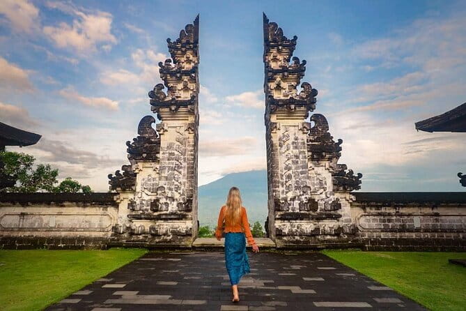 Ubud Full-Day Private Tour: Waterfall, Temple, Rice Terrace. - Why the private car changes the experience