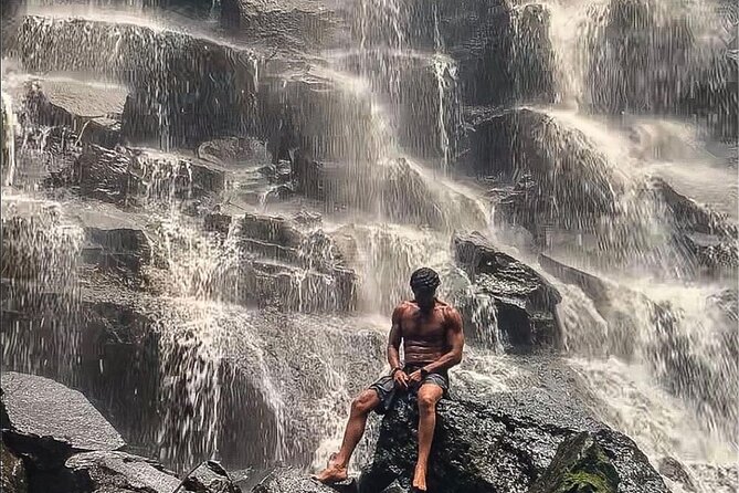 Ubud : Monkey Forest, Rice Terrace, Waterfall, Swing - Tibumana Waterfall: the cooler forest stop