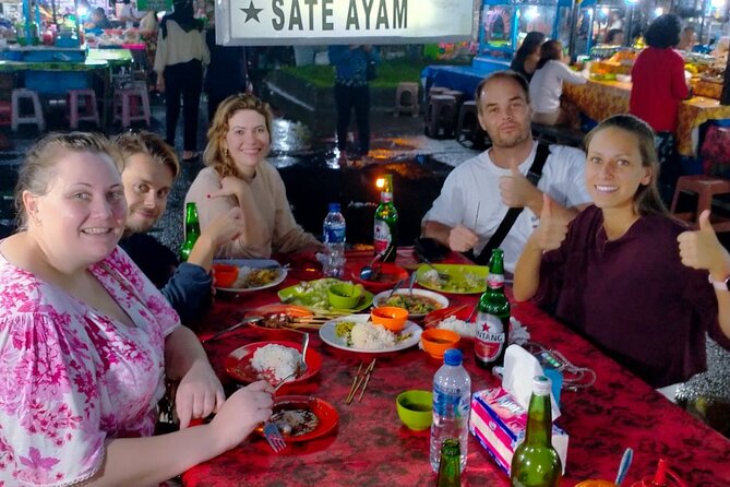 Ubud Night Traditional Market Food Tour - Walking through the Gianyar night market