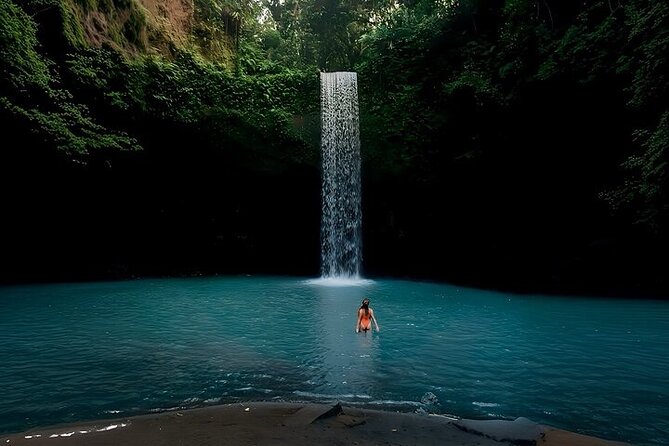 UBUD Private Tour – Rice Terrace, Jungle Swing & Hidden Waterfall - Kanto Lampo Waterfall: the photo-friendly first stop