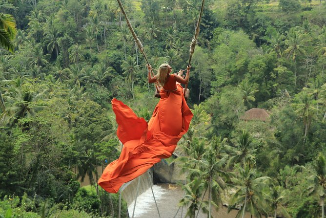 Ubud Private Tours with Jungle Swing Experience - all inclusive - Puseh Batuan Temple adds a cultural pause