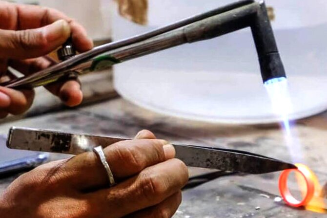 Ubud Silver Artistry Class: Create Unique Jewelry in Bali - Celuk Village and Bali’s silver tradition