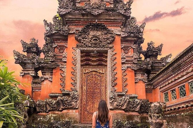 Ubud: Swing - Monkey Forest - Waterfall - Temple - Rice Terraces - Art Crafts - Tirta Empul Temple: understanding the purification pools