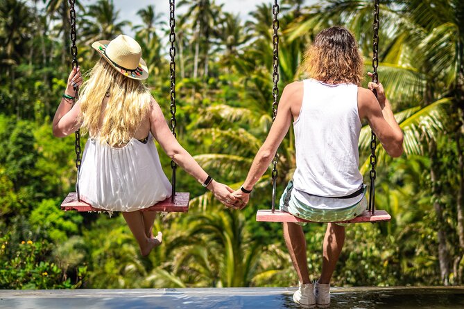 Ubud Top Attractions: Waterfalls, Temples and Rice Terraces - Lunch at D Alas Warung, with a valley view