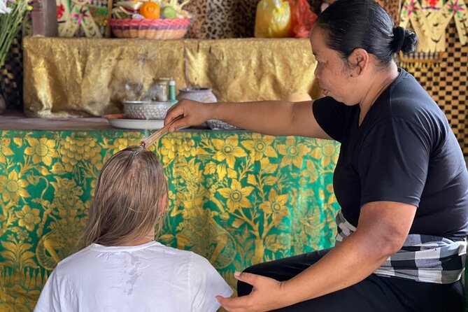 Ubud Tour - Balinese Healing By Shaman And Self Purification - How the private format changes the day