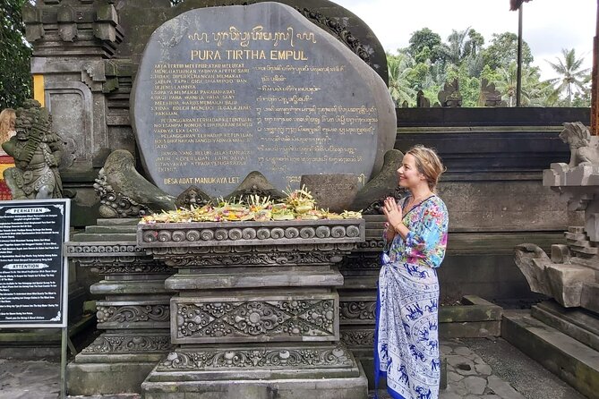 Ubud Tour : Monkey forest, Rice terrace, Water temple, Waterfall & Jungle Swing - A full Ubud day with your own driver