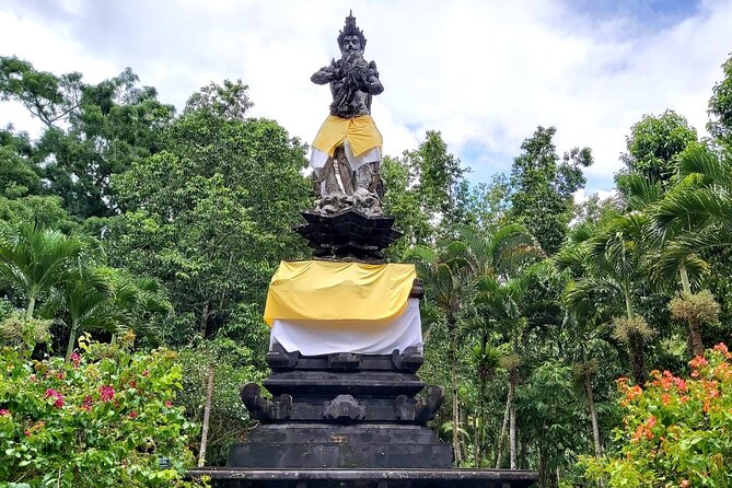 Ubud Tour - Ubud Highlight - Private Tour All inclusive - Lunch at D Alas Warung: a welcome pause