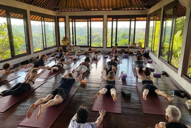 Ubud Yoga, Open Chakra Healing and Temple Spiritual Cleansing - The guide can make or break the cultural side
