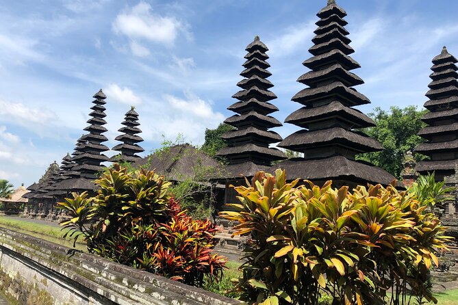 Ulun Danu Bratan Temple with Tanah Lot Sunset - Price, inclusions, and who gets the best value