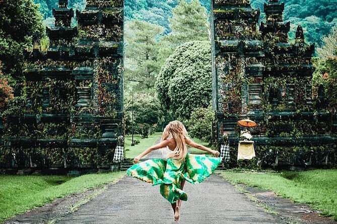 Ulun Danu Temple, Handara Gate, Wanagiri And Banyu Mala Waterfall - The North Bali day in six useful points