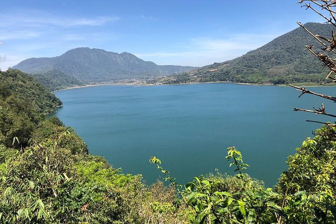 Ulun Danu Temple, Handara Gate, Wanagiri And Banyu Mala Waterfall - What the driver-guide adds