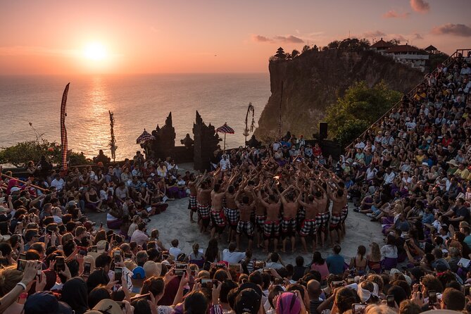 Uluwatu Cliff Temple sunset Tour with Kecak Show and Sea Food Dinner at Jimbaran Beach - Why this five-hour Bali evening works