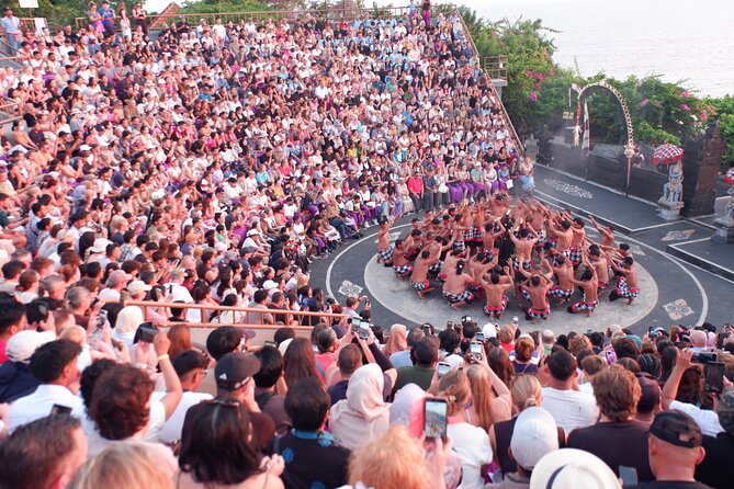 Uluwatu Kecak and Jimbaran Bay - Reaching Uluwatu Temple for the first 90 minutes