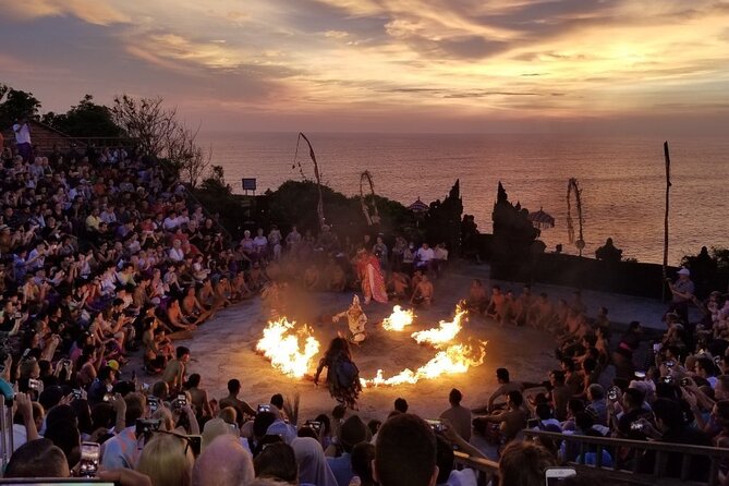 Uluwatu Sunset, Kecak Dance and Jimbaran Seafood Dinner - Noon pickup and the first run to Kuta