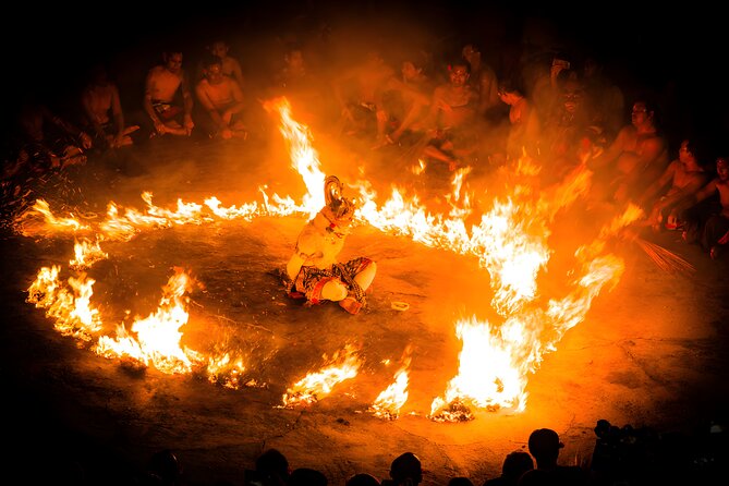 Uluwatu Sunset Trip with Kecak Dance Show and Jimbaran Dinner - Why the private car matters on Bali’s southern roads