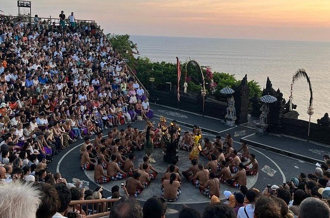 Uluwatu Temple Entrance & Kecak Dance Tickets - What the guides add to the visit