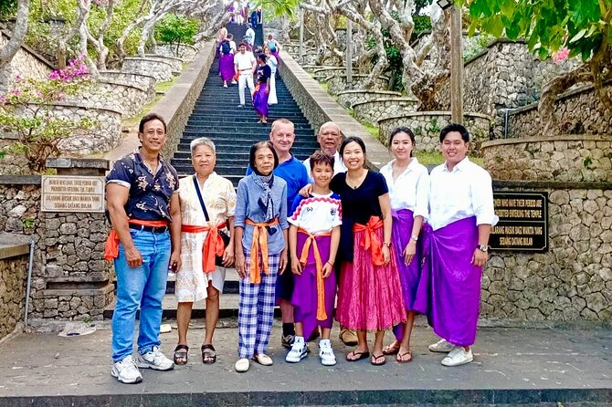 Uluwatu Temple Entry and Kecak Fire Dance Ticket - Meeting your guide at the 5pm entrance