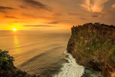 Uluwatu Temple Excursion – FREE WI-FI