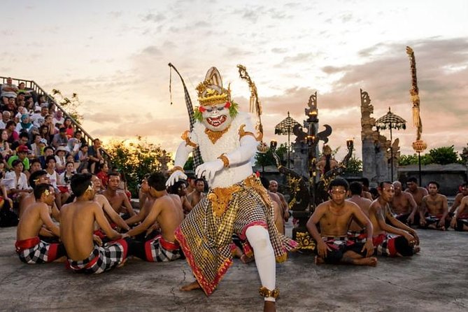 ️Uluwatu Temple Sunset & Kecak Fire Dance Tour - Why this eight-hour Bali outing works