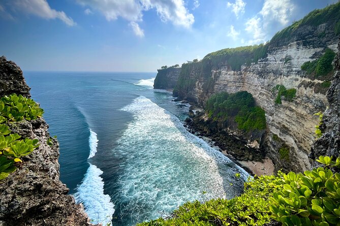 ️Uluwatu Temple Sunset & Kecak Fire Dance Tour - Uluwatu Temple above the waves