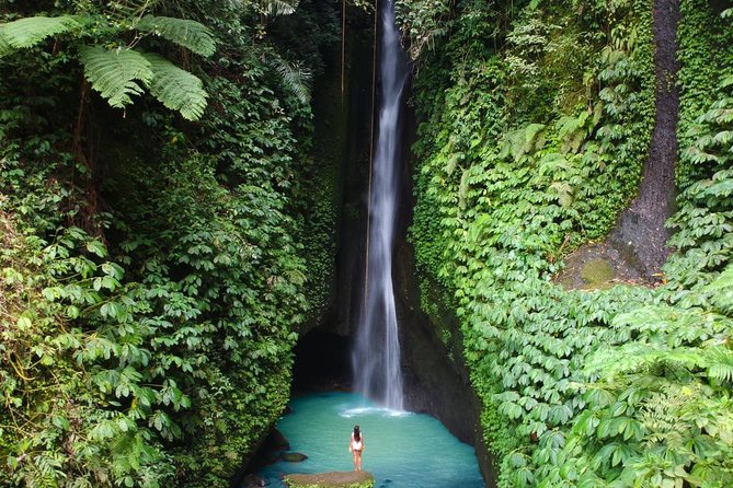 West Bali Tour: Taman Ayun, Ulun Danu Beratan, Jatiluwih Rice Terrace, Tanah Lot - Ulun Danu Beratan: Bali’s lake temple in cool mountain air